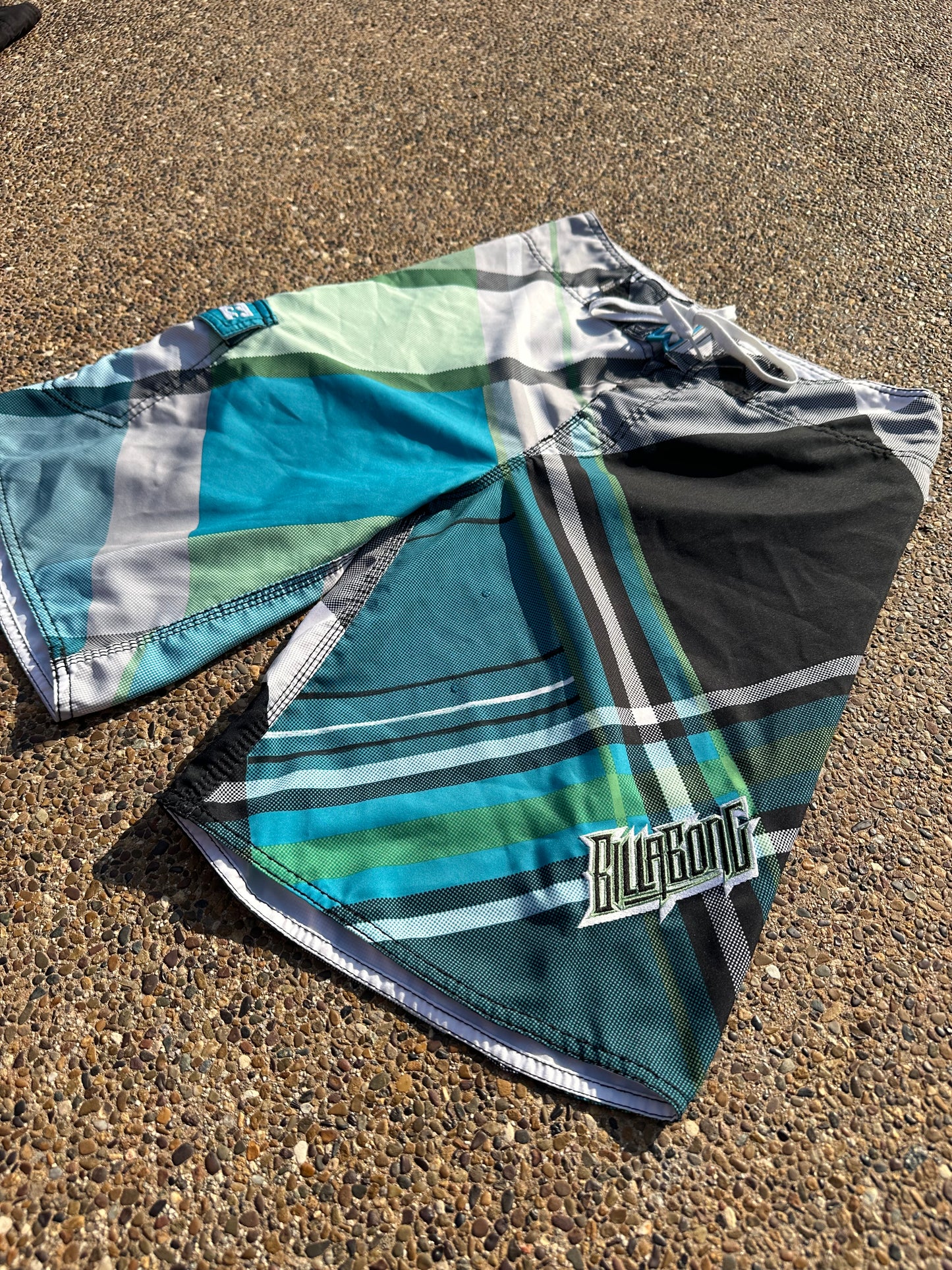 Y2K Billabong Trunks - 30