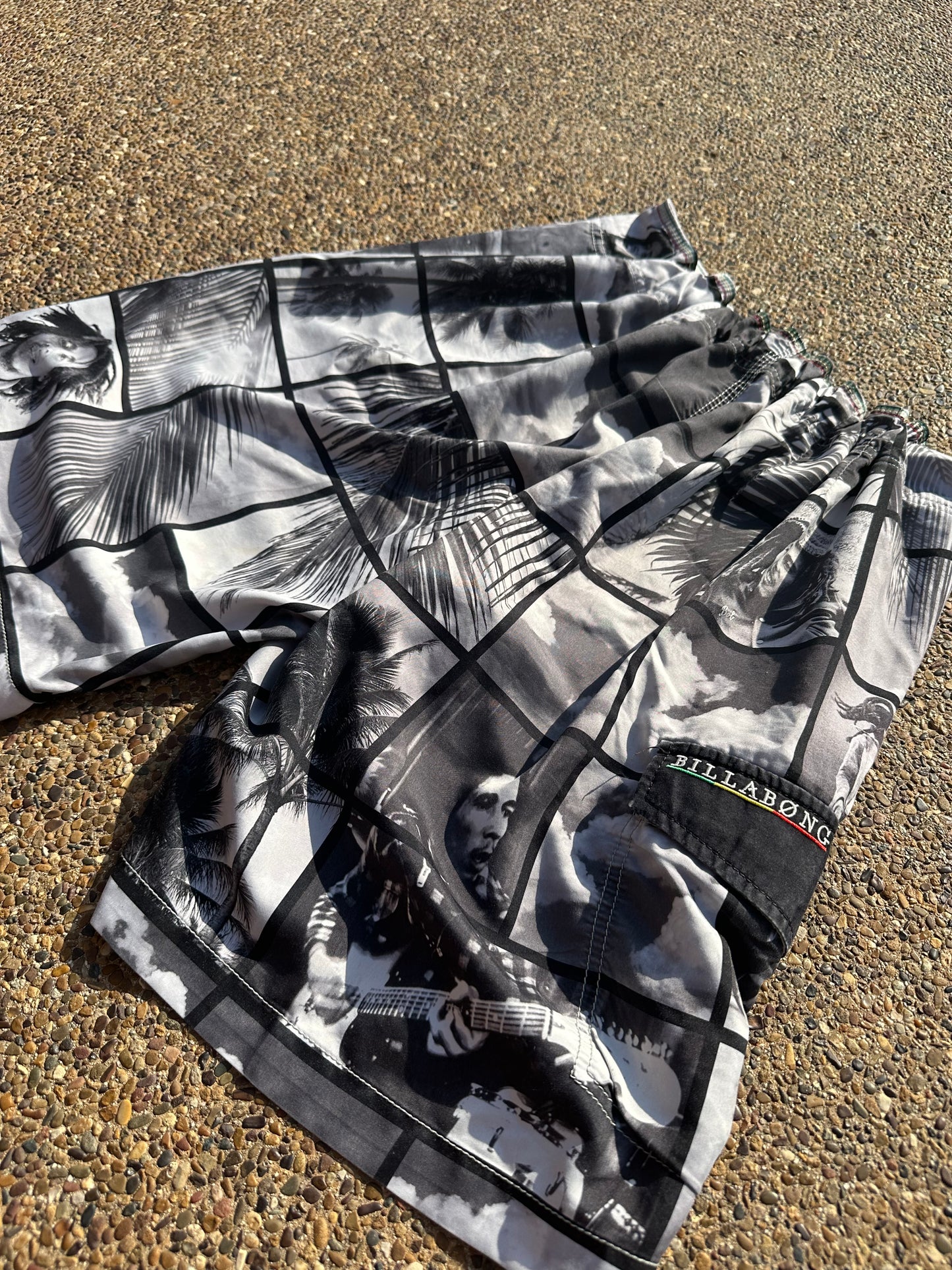 Vintage Billabong X Bob Marley Trunks - 30 (Stretchy Waist Band Will Fit 28-32)