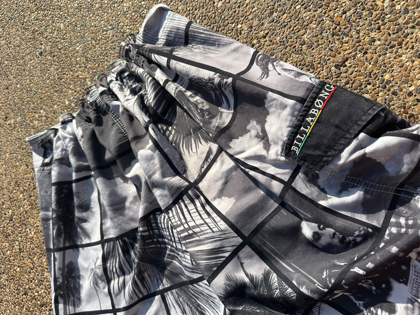 Vintage Billabong X Bob Marley Trunks - 30 (Stretchy Waist Band Will Fit 28-32)