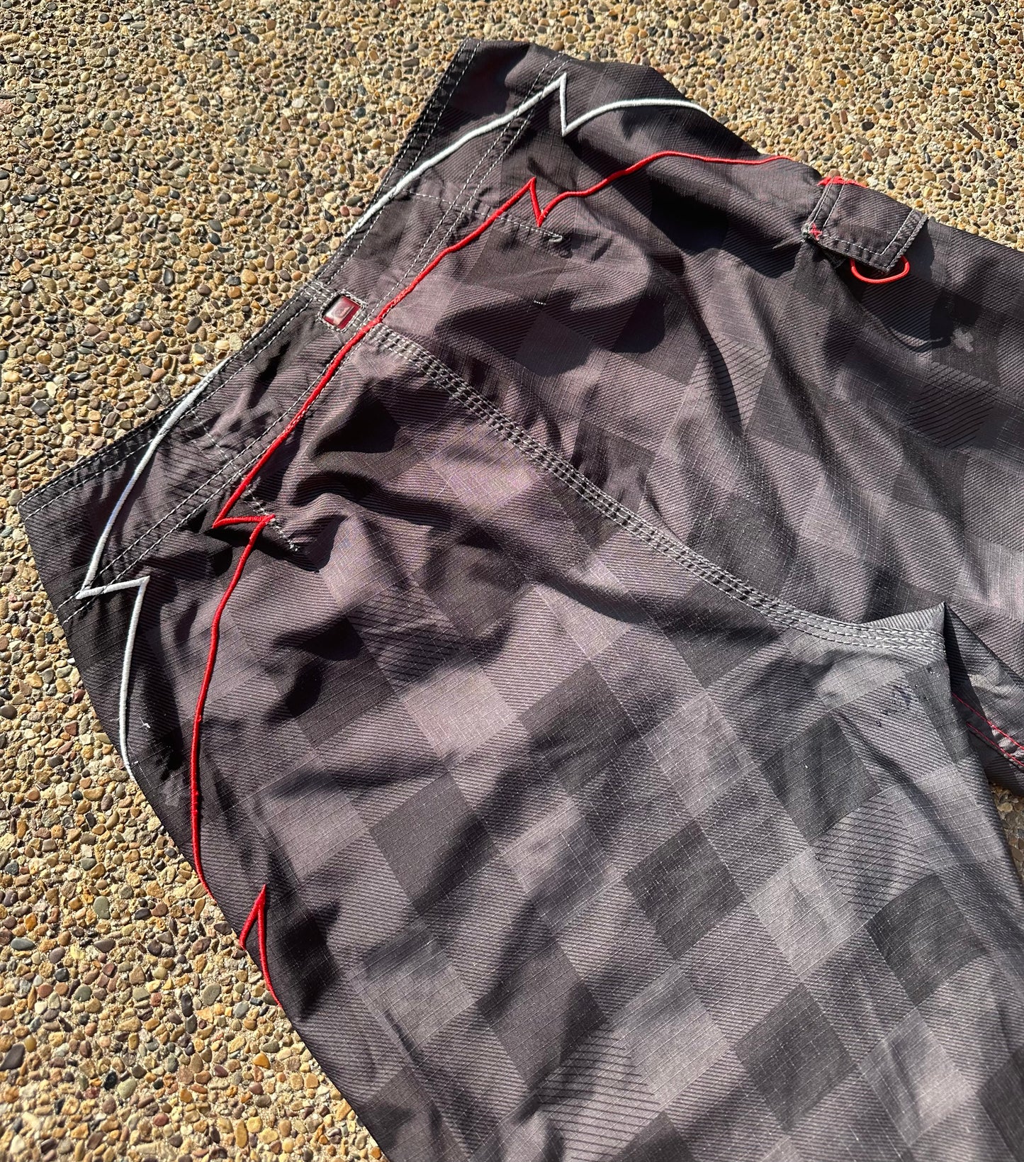 Y2K Quiksilver Plaid Trunks - 30